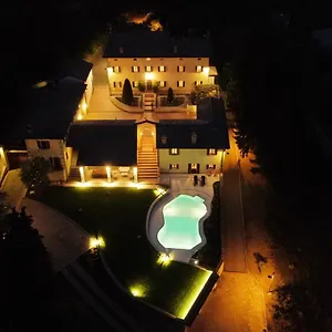  Bauernhof Borgo La Morra
